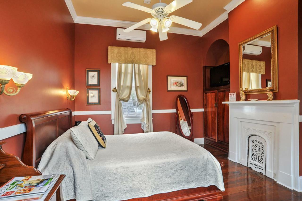 Ashton'S Bed And Breakfast Ню Орлиънс Екстериор снимка