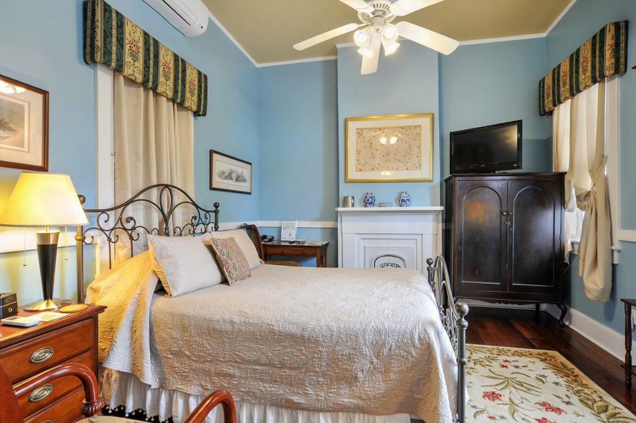 Ashton'S Bed And Breakfast Ню Орлиънс Екстериор снимка