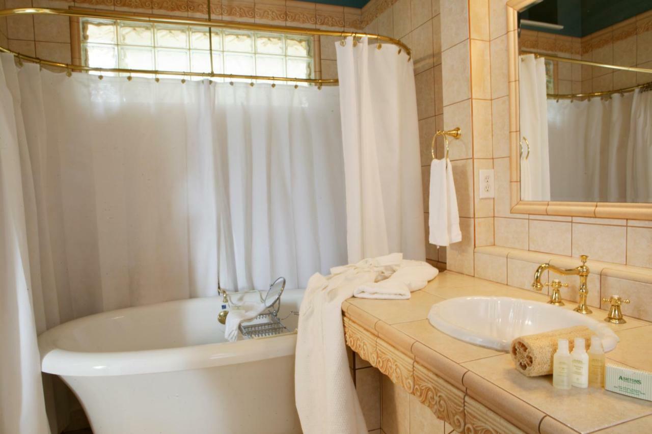 Ashton'S Bed And Breakfast Ню Орлиънс Екстериор снимка