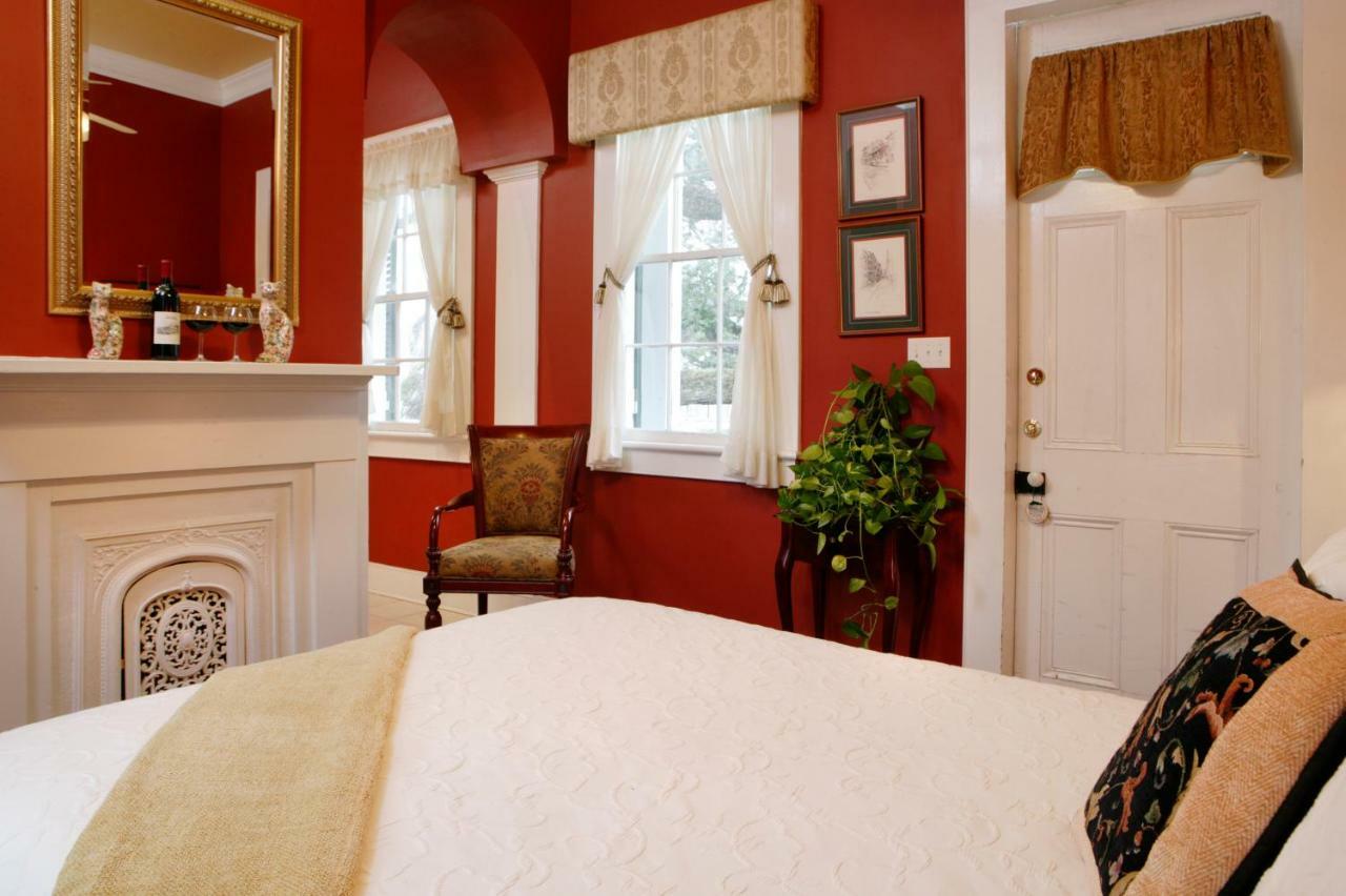 Ashton'S Bed And Breakfast Ню Орлиънс Екстериор снимка